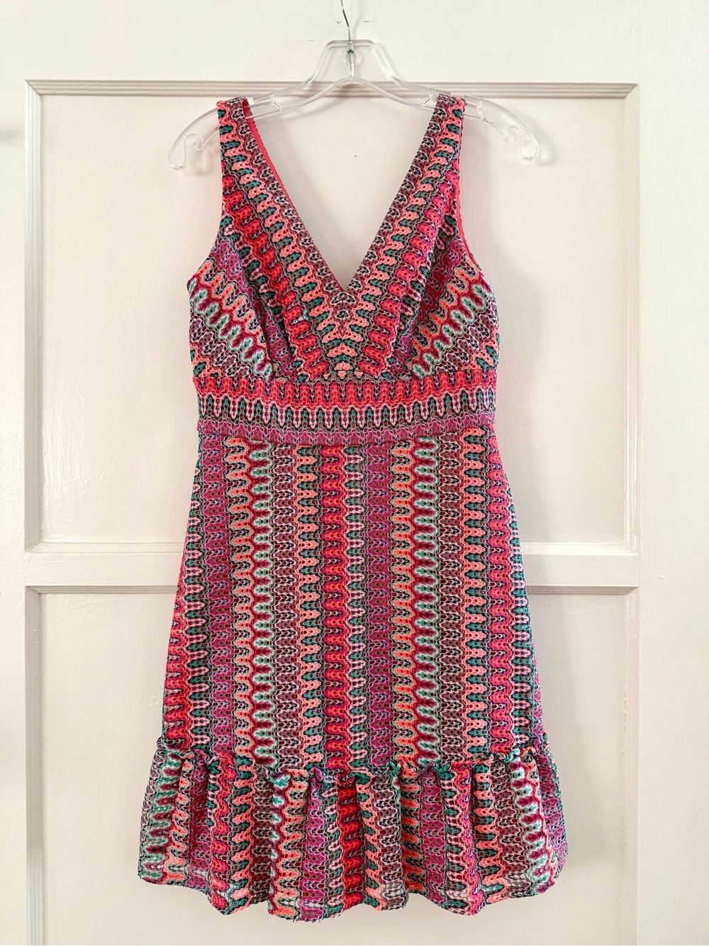 Donna Morgan Pink Multicolor V-Neck Knit Dress
